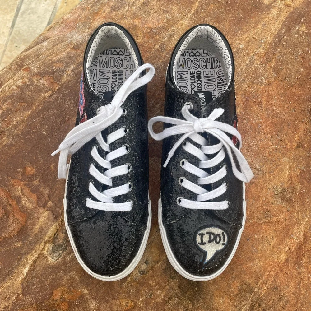 Love Moschino “I Do” Sneakers - Picture 2 of 11